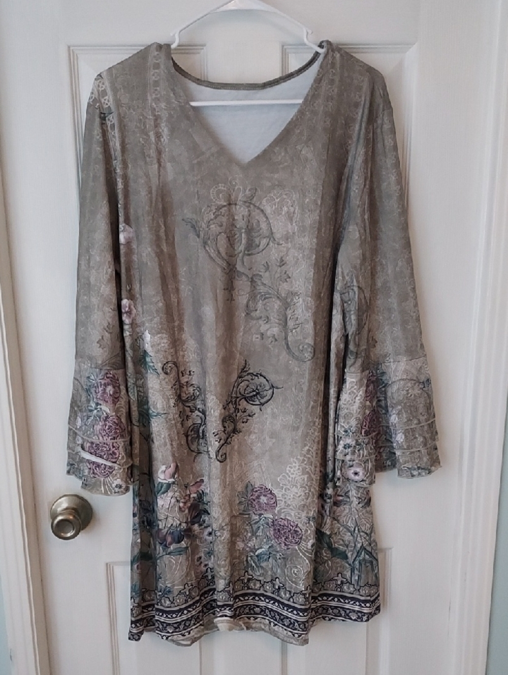 Women's Floral V-Neck Tunic Dress